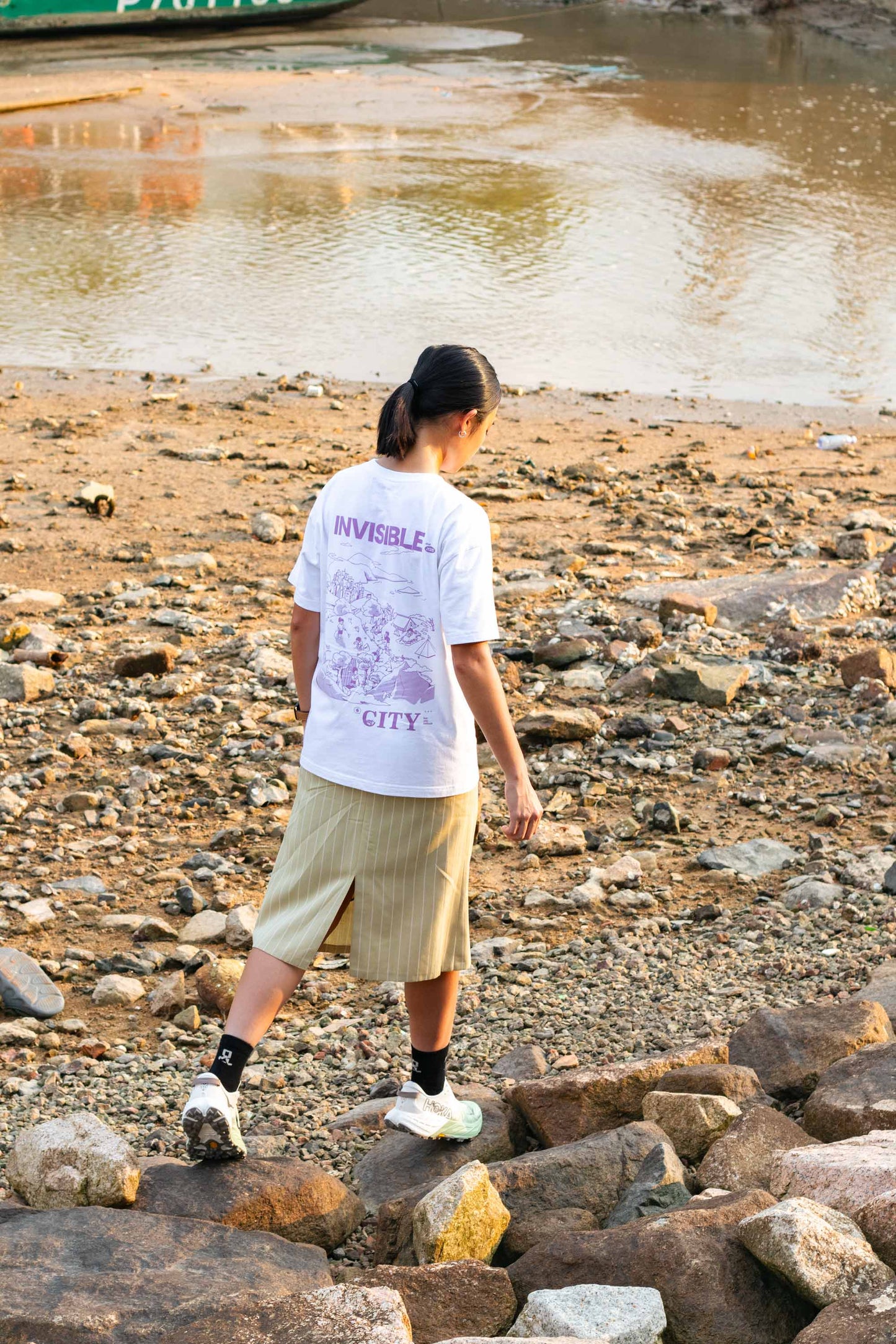 Model Devana is wearing Invisible Tee 002 XS Size