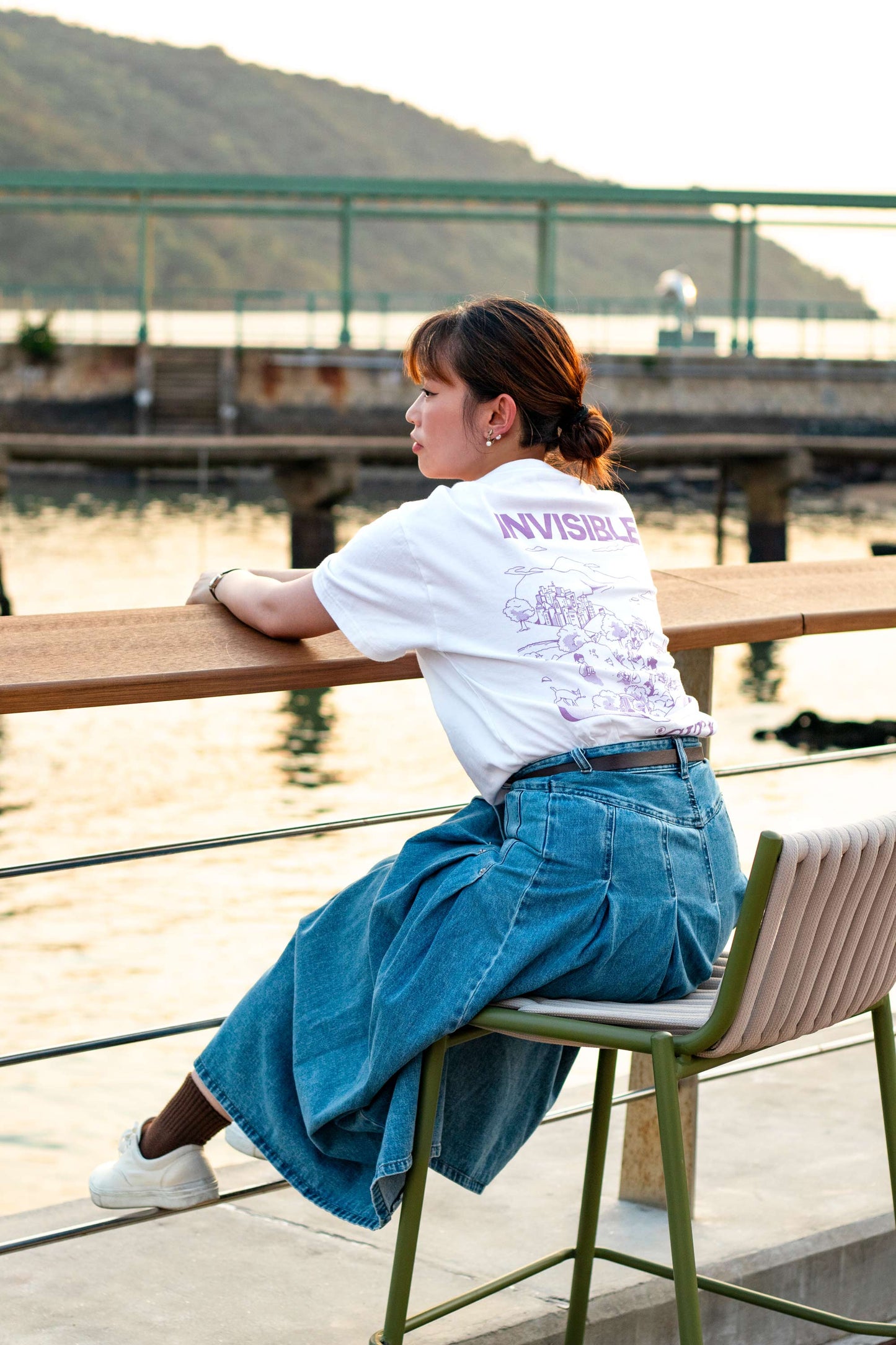 Model Jess is wearing Invisible Tee 002 XS Size