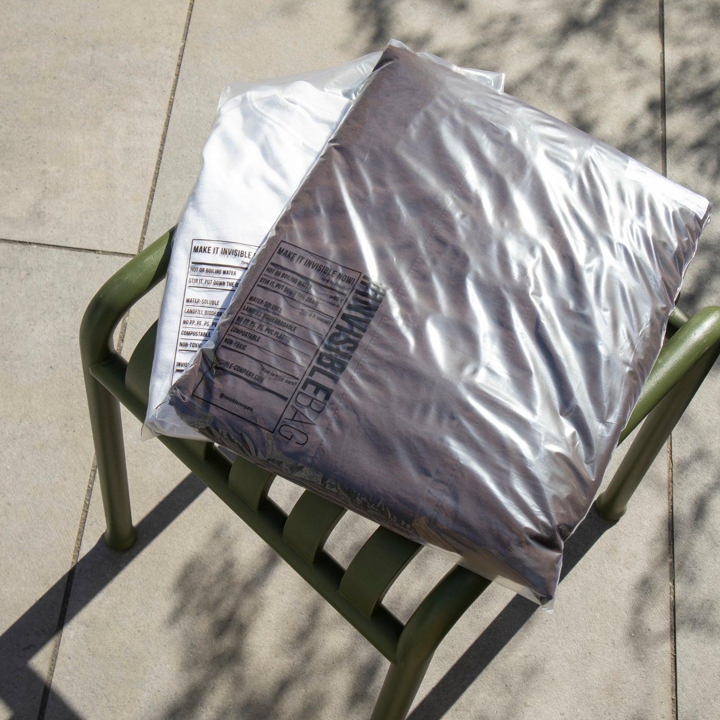 
                  
                    #INVISIBLEBAG Garment Bag
                  
                